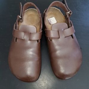 Brown leather Birkenstock Boston clogs